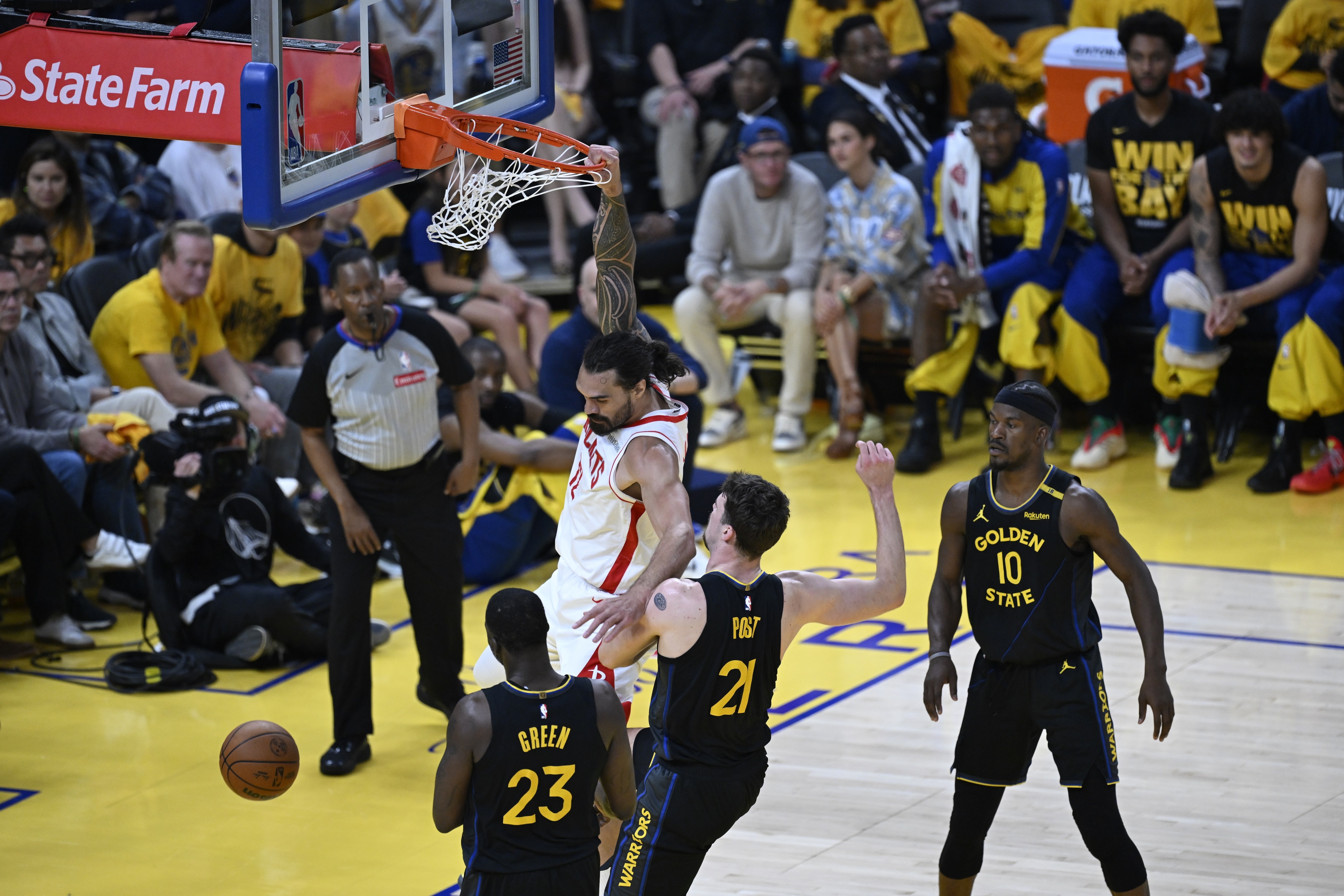 球迷热切期待，篮球联赛精彩赛季即将拉开帷幕 